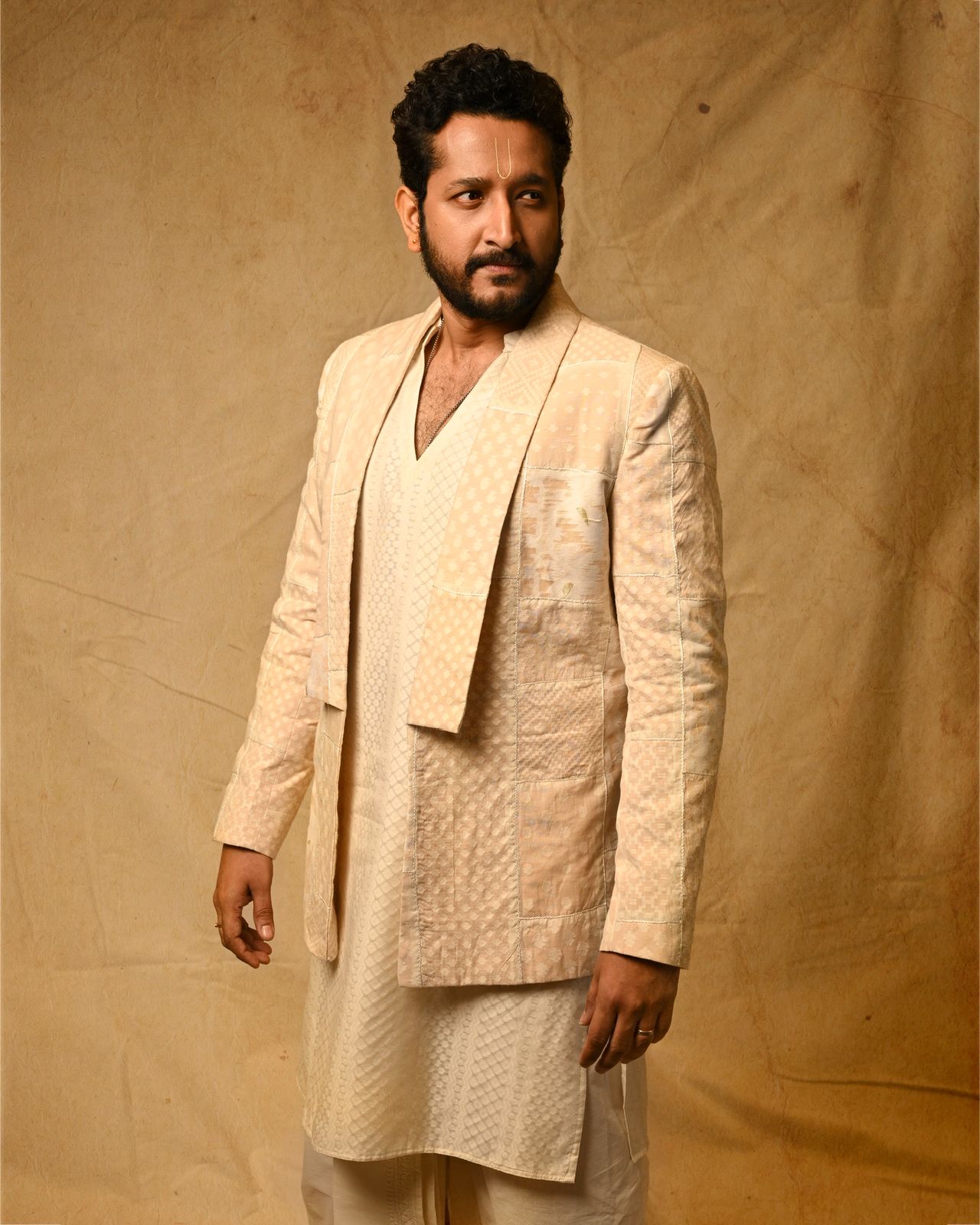 GOUR COLLECTION (GC001)